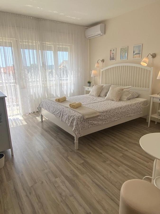 Kosovic Family House Hotel เมดูลิน ภายนอก รูปภาพ