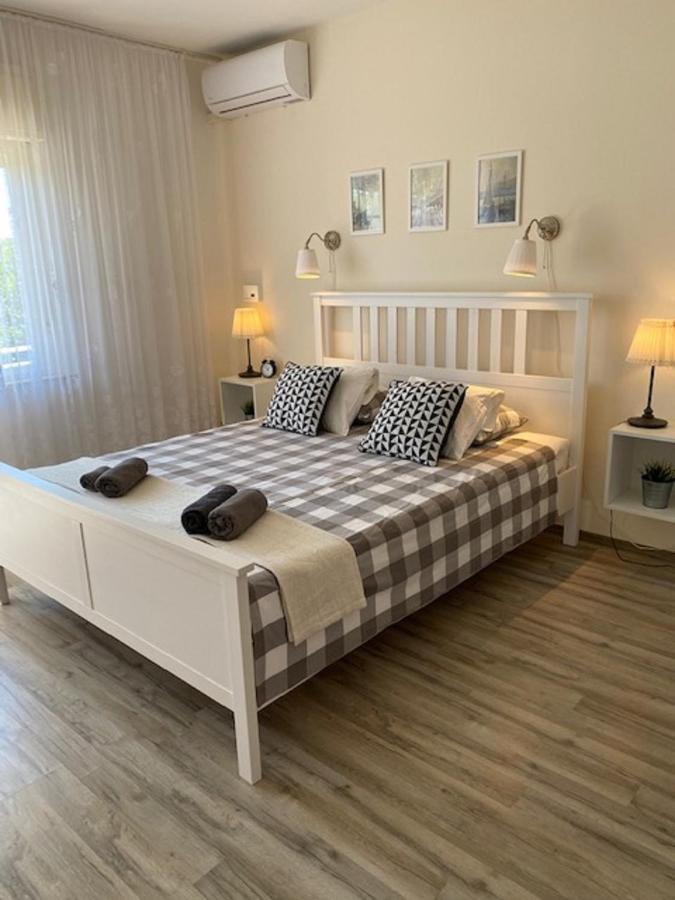 Kosovic Family House Hotel เมดูลิน ภายนอก รูปภาพ