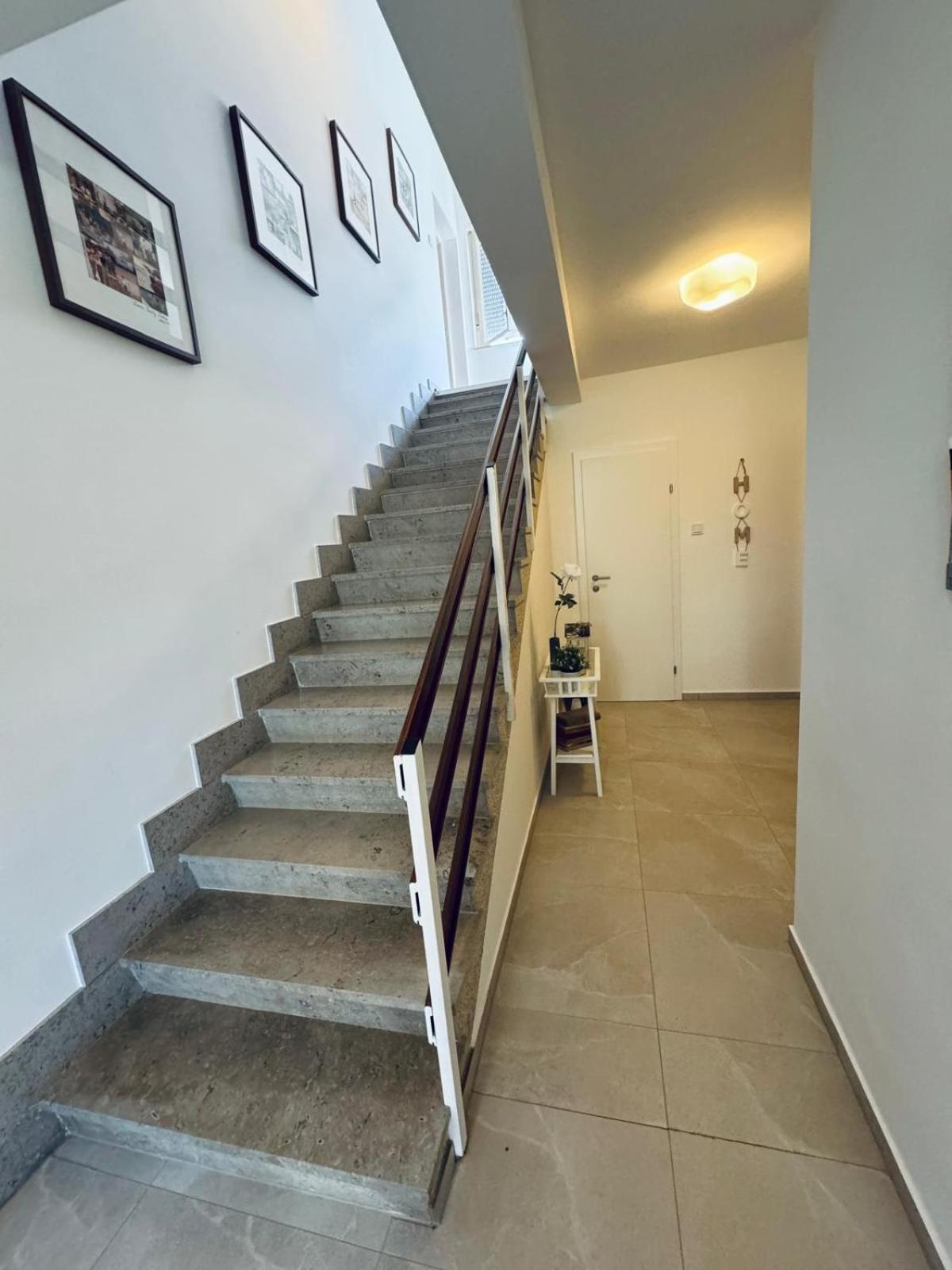 Kosovic Family House Hotel เมดูลิน ภายนอก รูปภาพ
