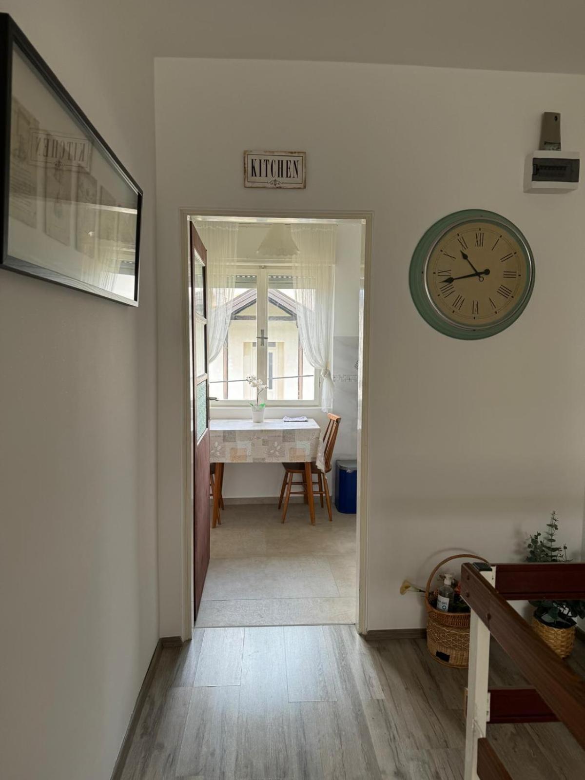 Kosovic Family House Hotel เมดูลิน ภายนอก รูปภาพ